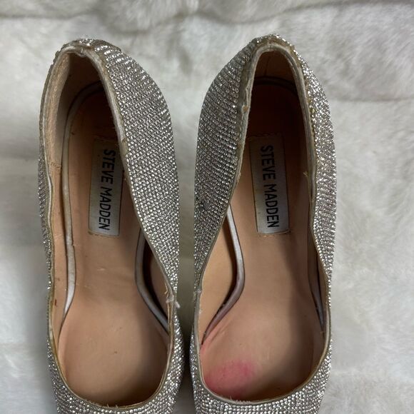 Steve Madden Daisie Crystal heels pointed toe 4.5 “ heels size 7M - Picture 6 of 10